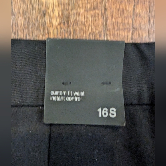 Rickis Slim Leg Pants in Black Size 16 Short, New With Tags - Picture 12 of 15